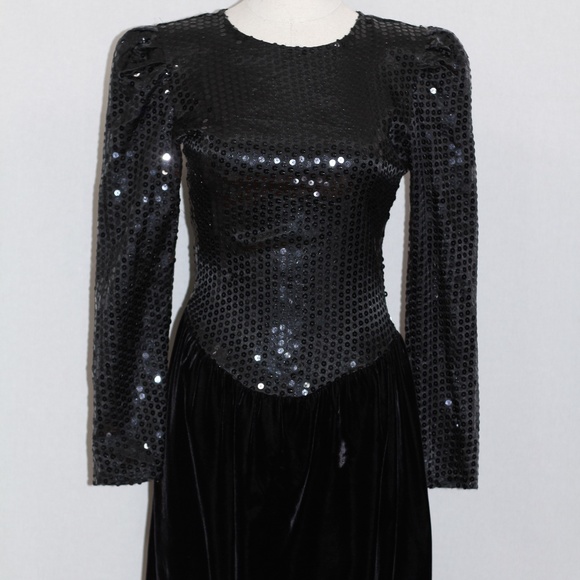 Cachet By Bari Protas Black Sequin Suede Dress - Picture 5 of 12